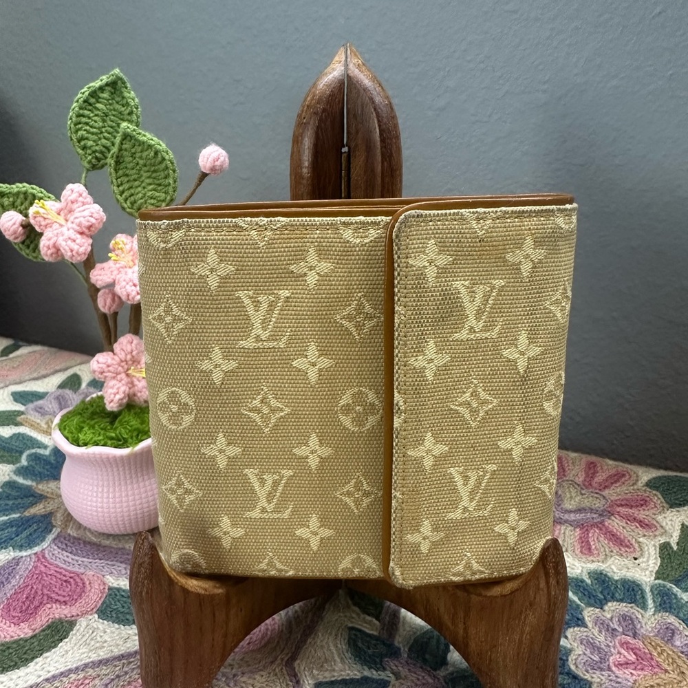 Louis Vuitton Monogram Wallet-AUTHENTIC